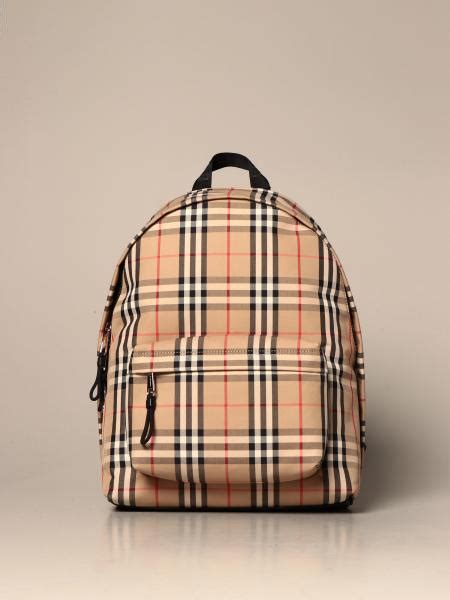 zaino burberry con i cuori|Borse Burberrry .